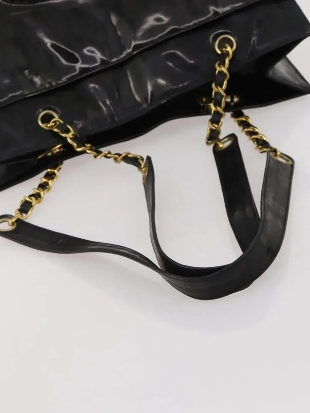 CHANEL Chain Tote Bag Patent Leather Black Gold CC Auth bs34312